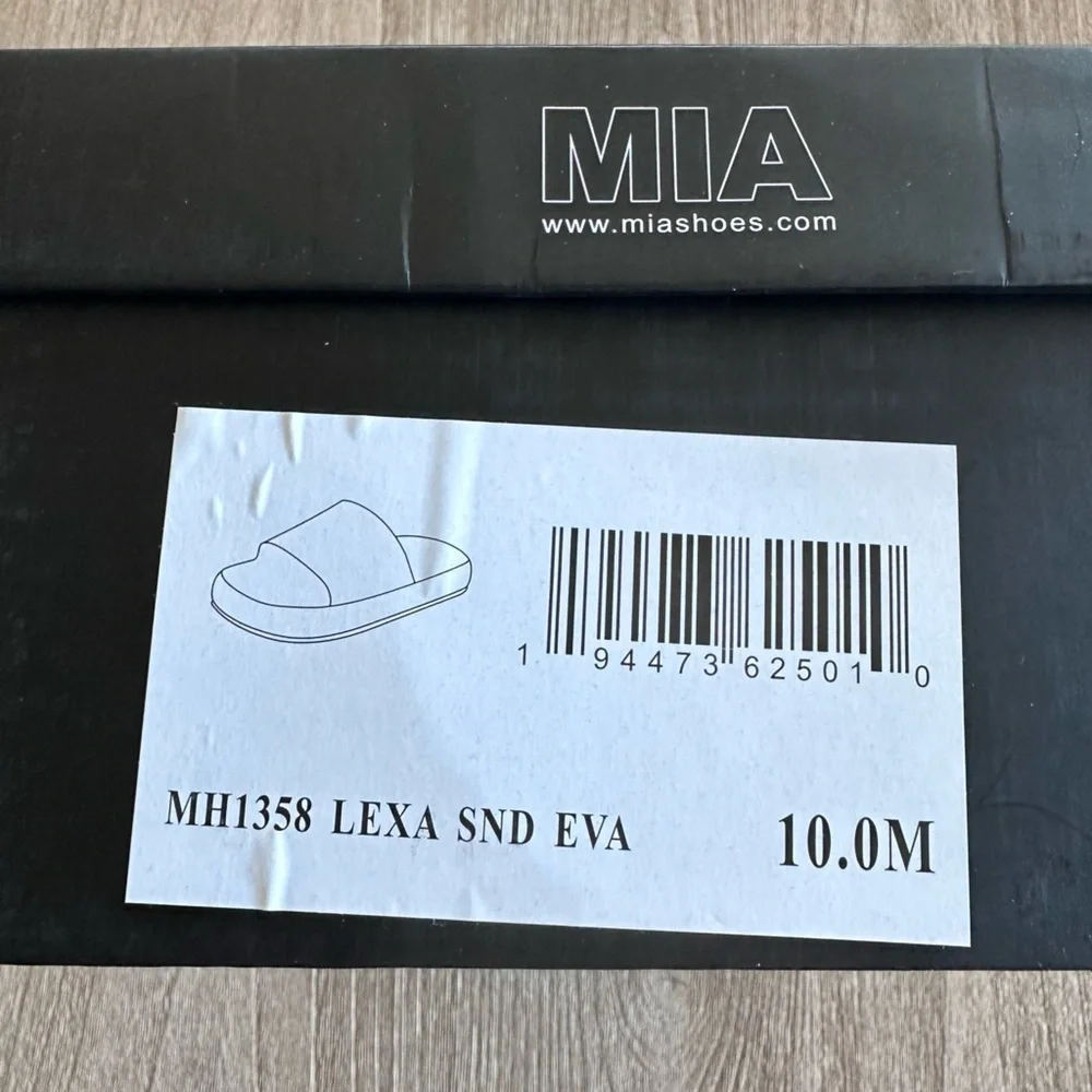 MIA Lexa Slide Platform Beach/Pool Sandals EVA Women's 9 EUC